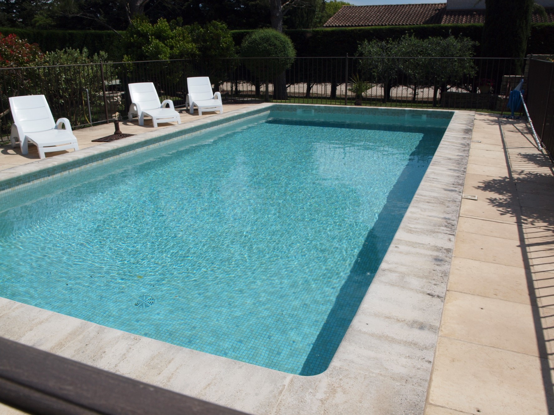 A vendre à l'Isle-sur-la-Sorgue, ensemble constitué de deux petites maison   