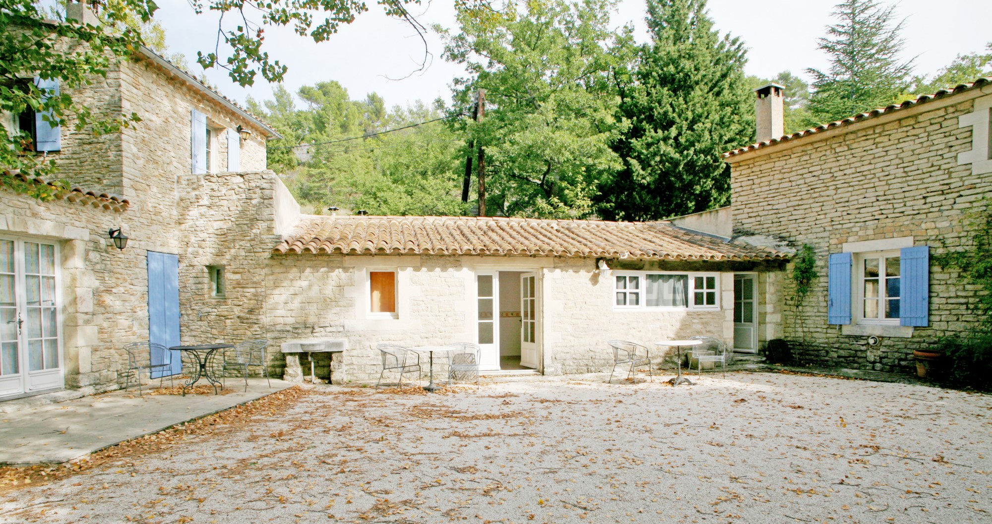 Maison en pierres à vendre dans le Luberon