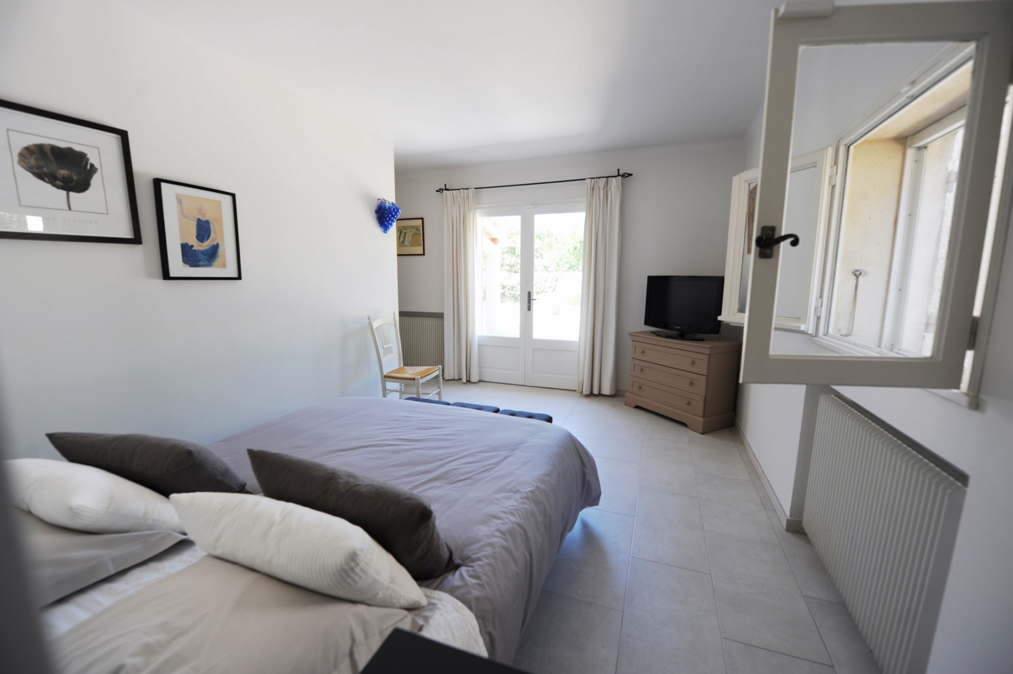 Maison avec piscine au coeur du Luberon    à vendre