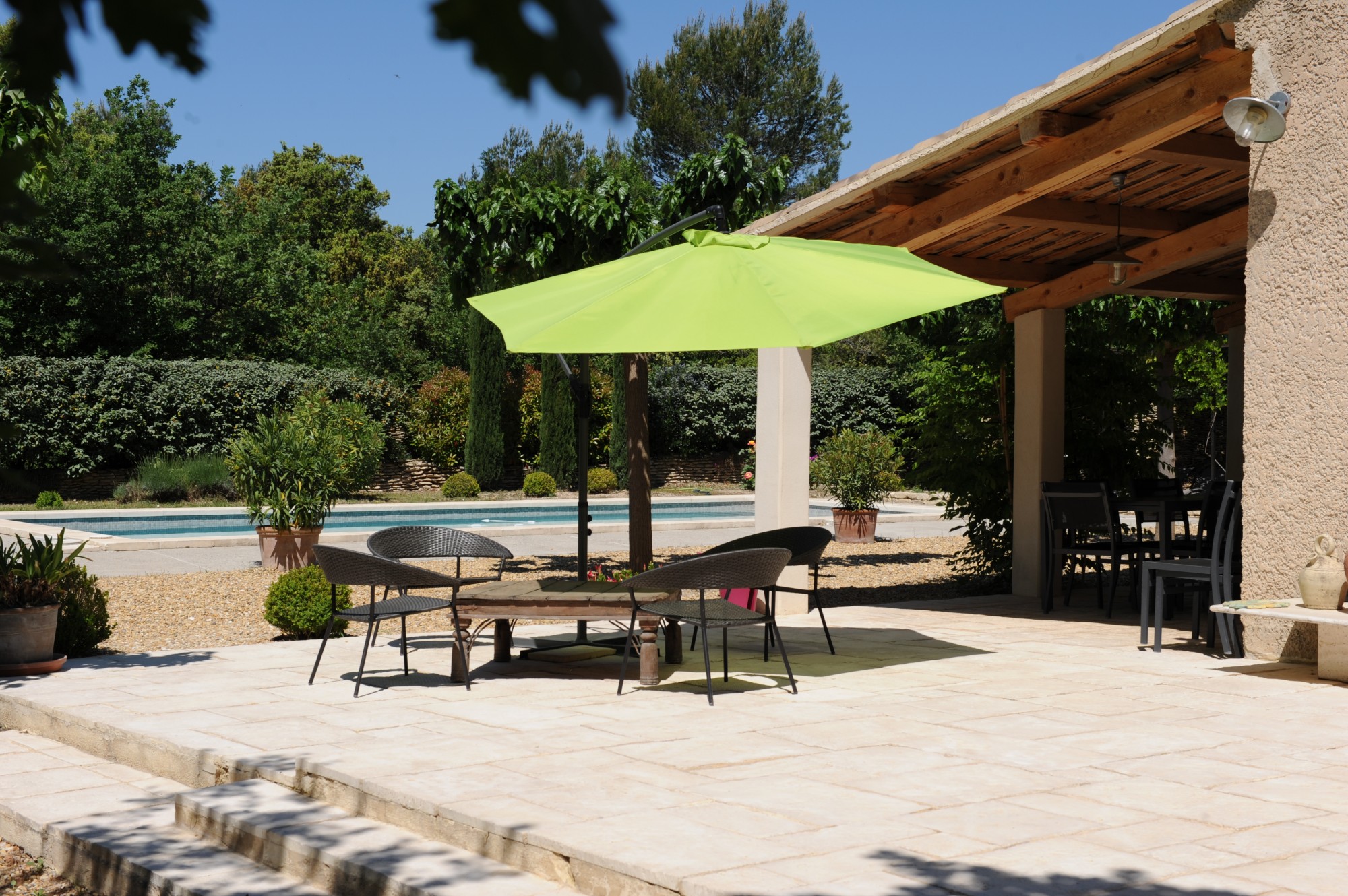 Maison avec piscine au coeur du Luberon    à vendre