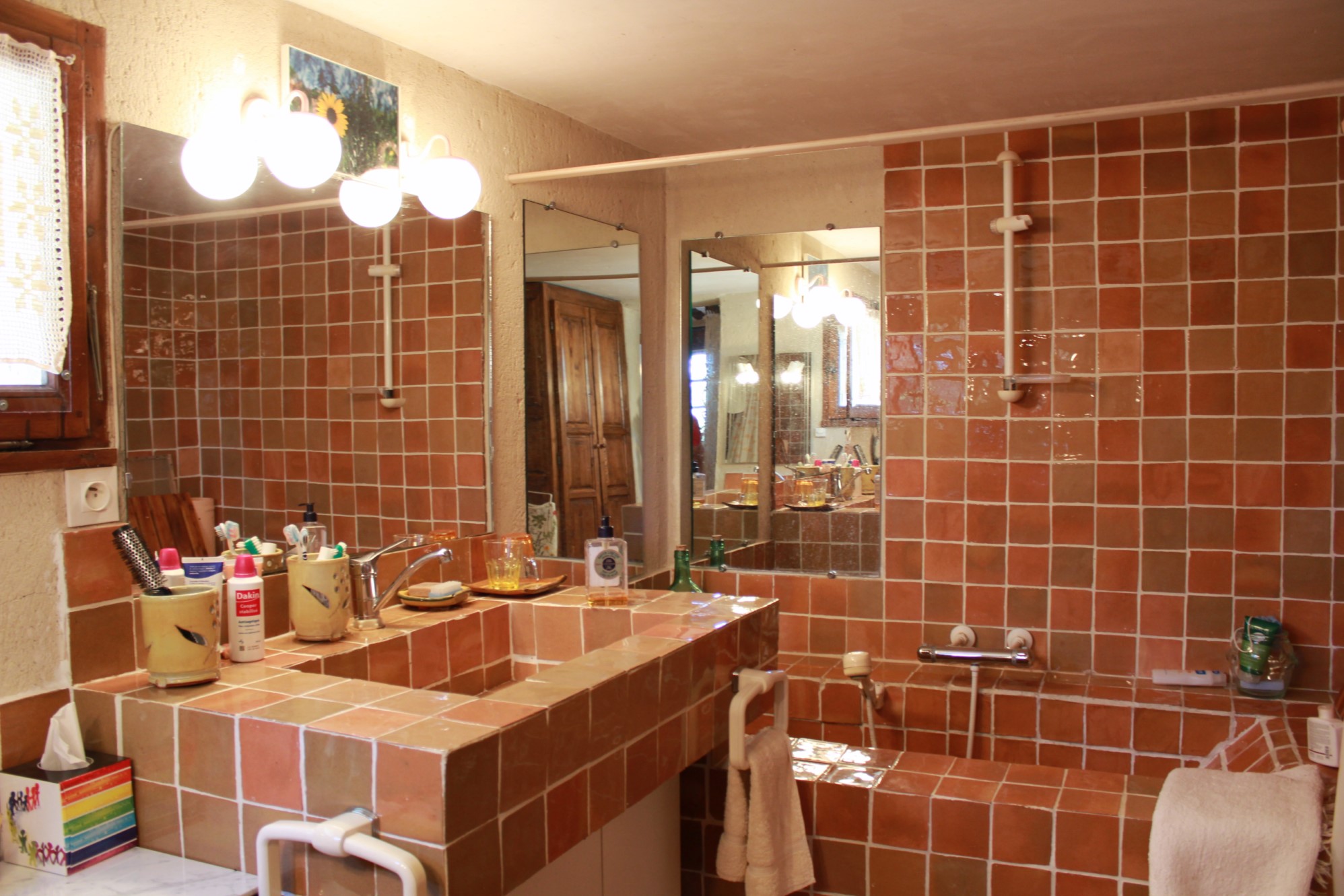 Maison traditionnelle avec piscine au calme   à vendre à Cabrières d'Avignon