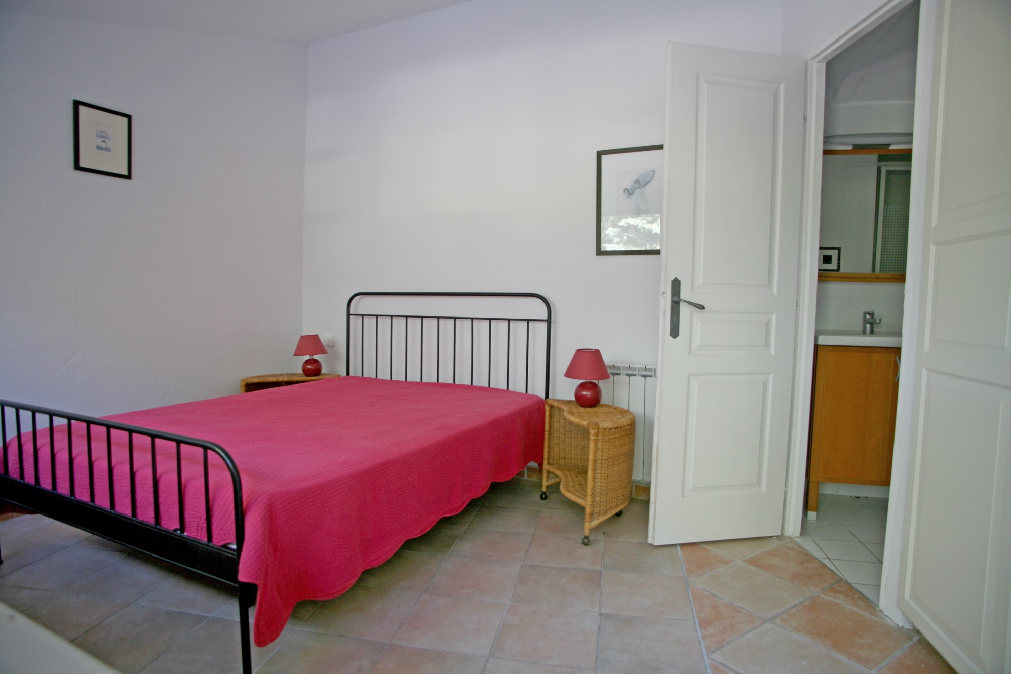 Maison en pierres avec vues à vendre dans le Luberon    