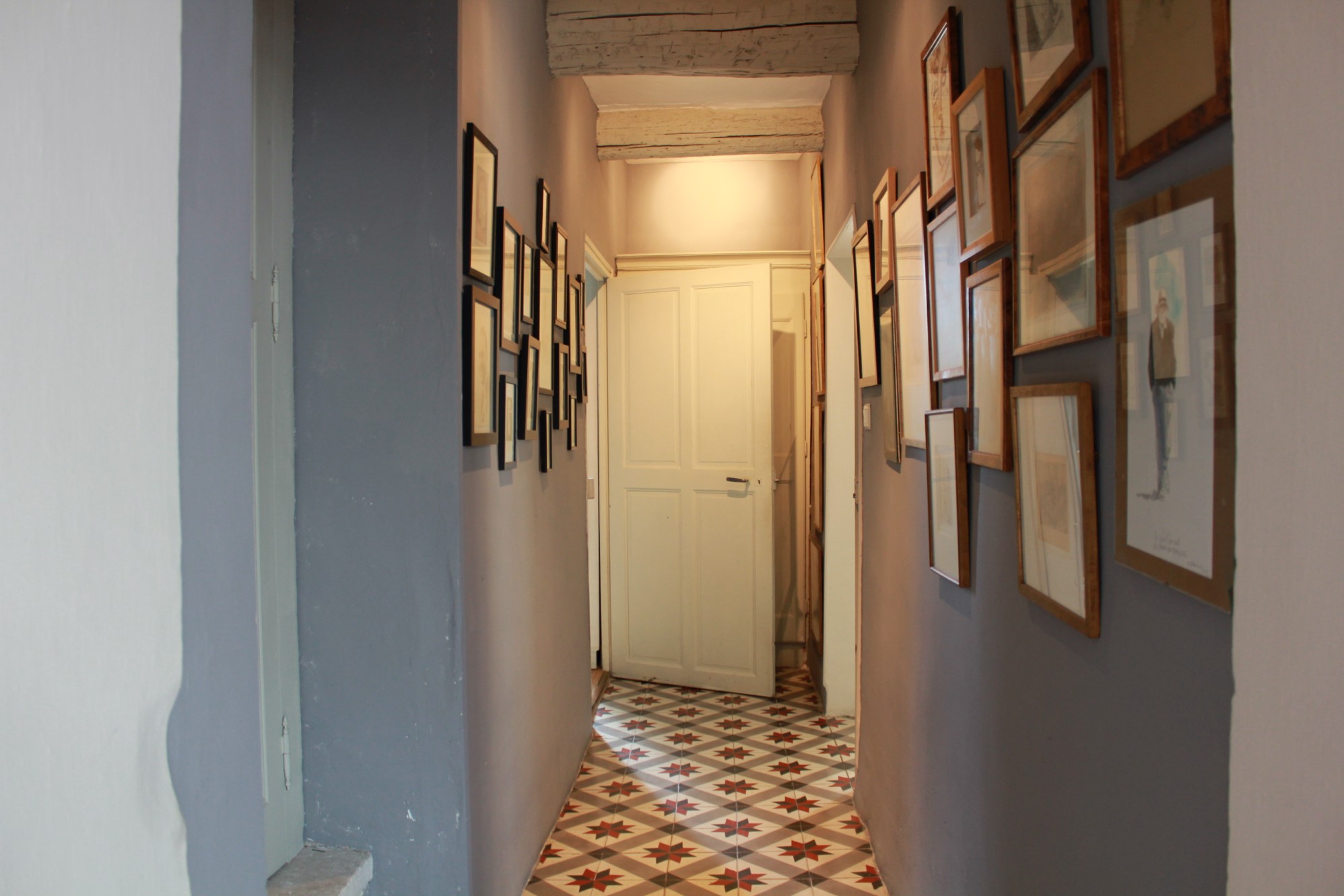 Magnifique maison de village aux beaux volumes en vente à Cabrières d'Avignon   