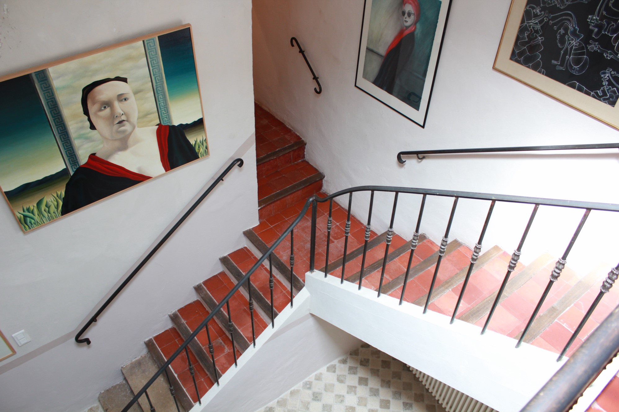 Magnifique maison de village aux beaux volumes en vente à Cabrières d'Avignon   