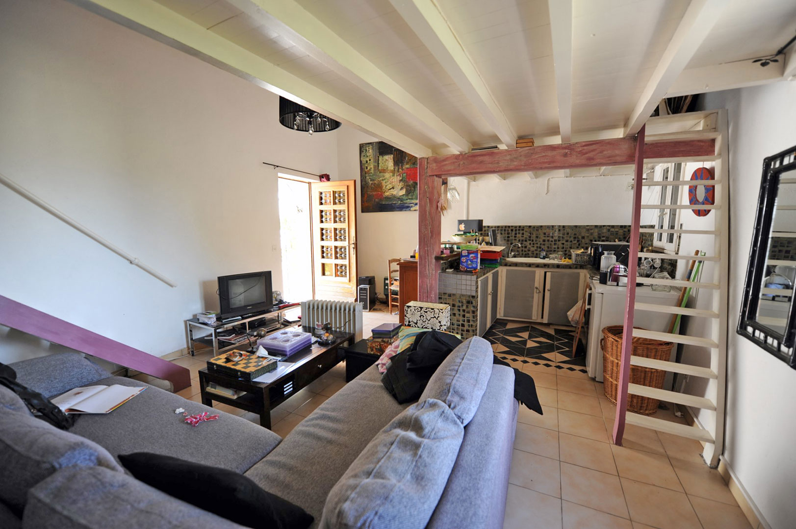 Maison de village avec jardin, garage et dépendances   à vendre en Luberon