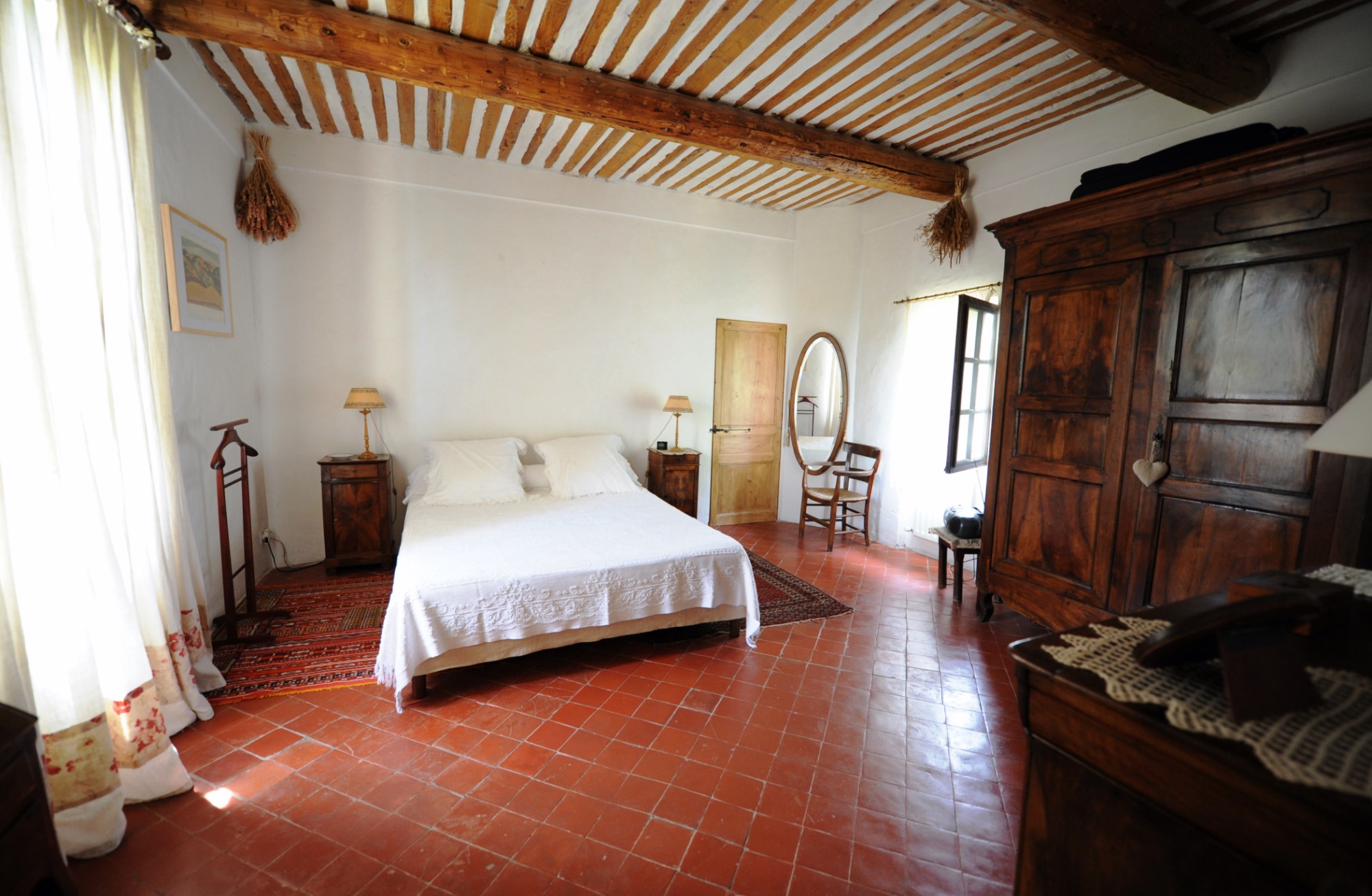 A vendre en Luberon, jolie maison de hameau avec grand jardin    