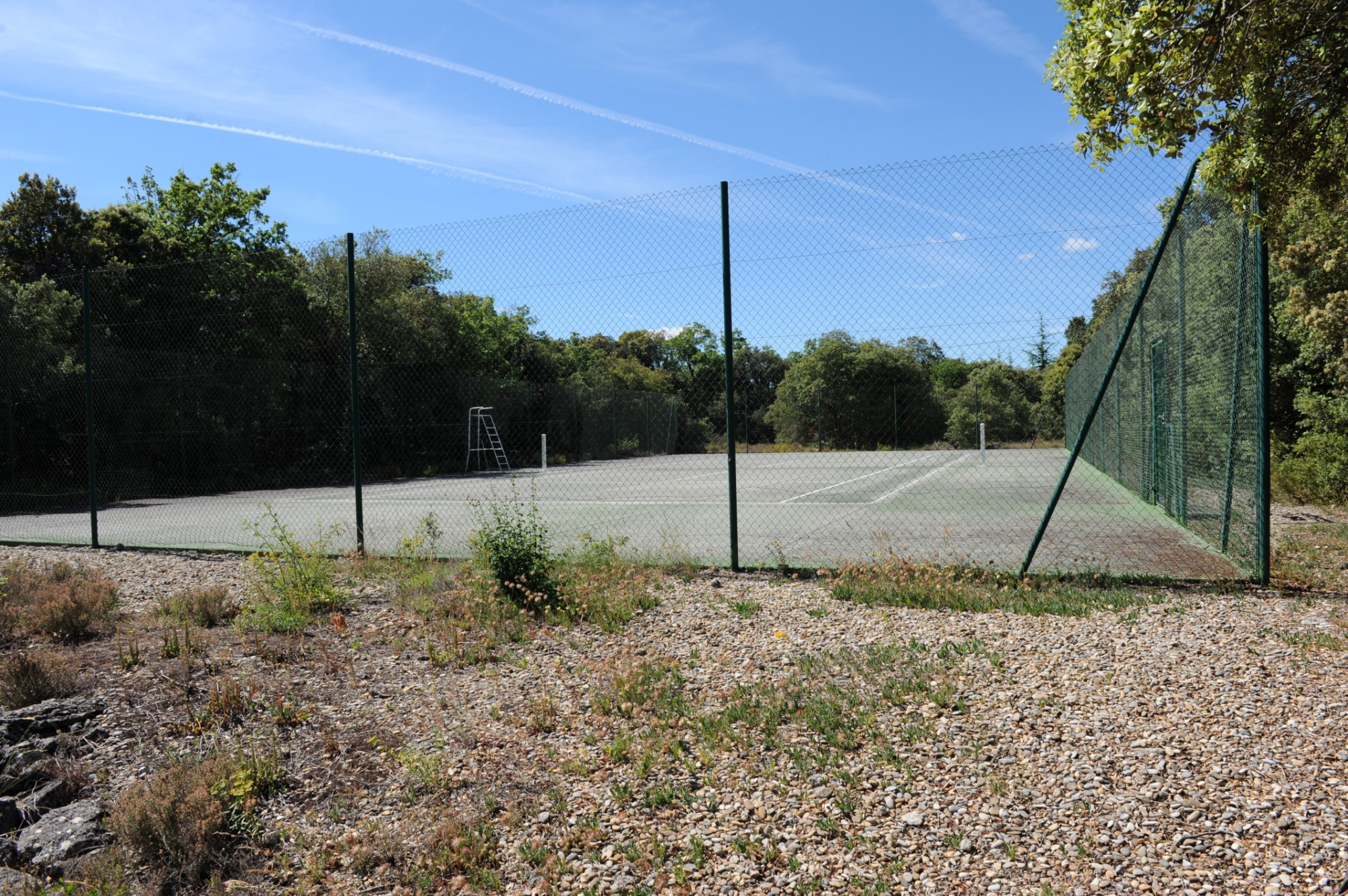 Propriété avec court de tennis en Provence