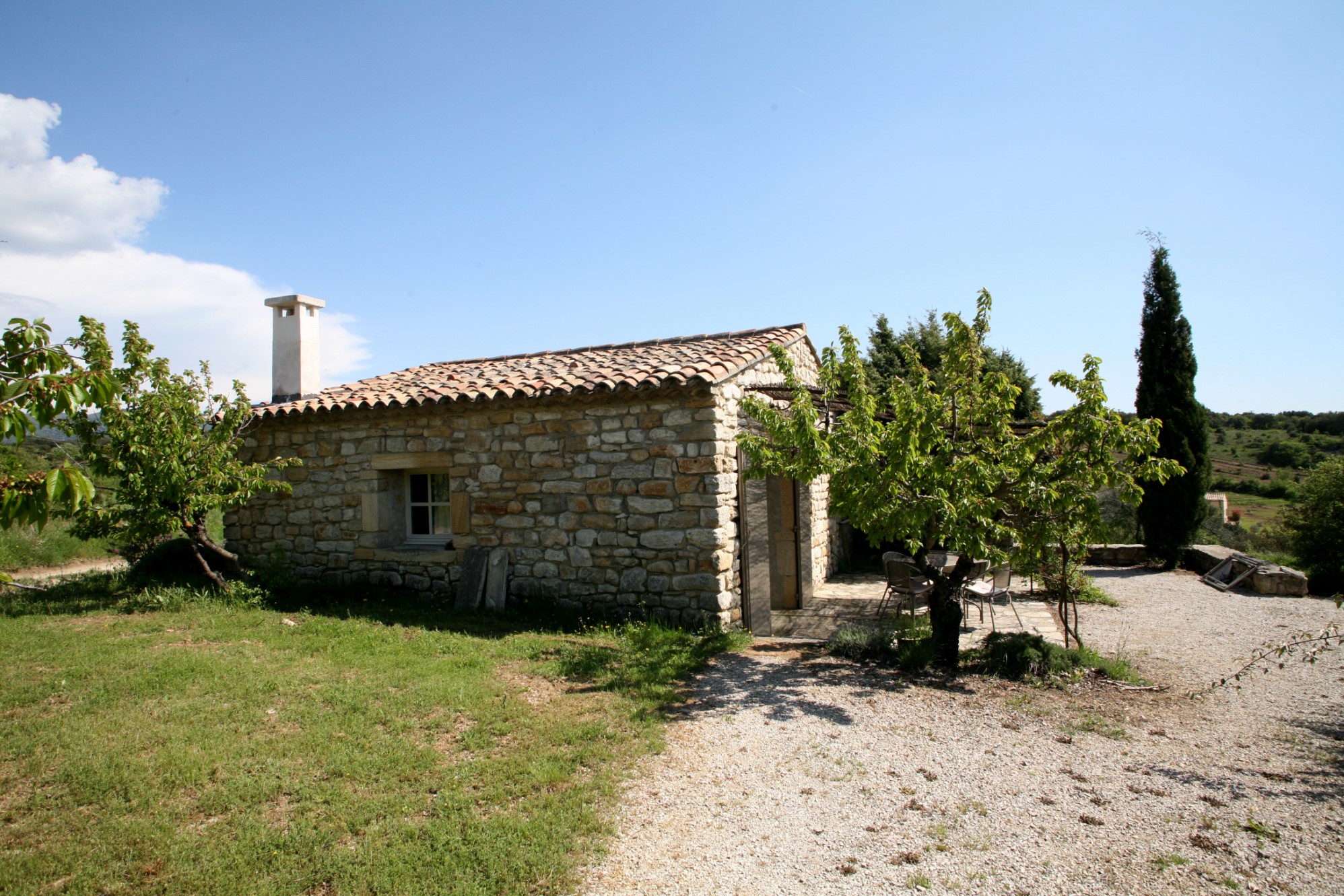 A vendre en Luberon,  propriété avec maison principale, mazet et maisons d'hôtes   