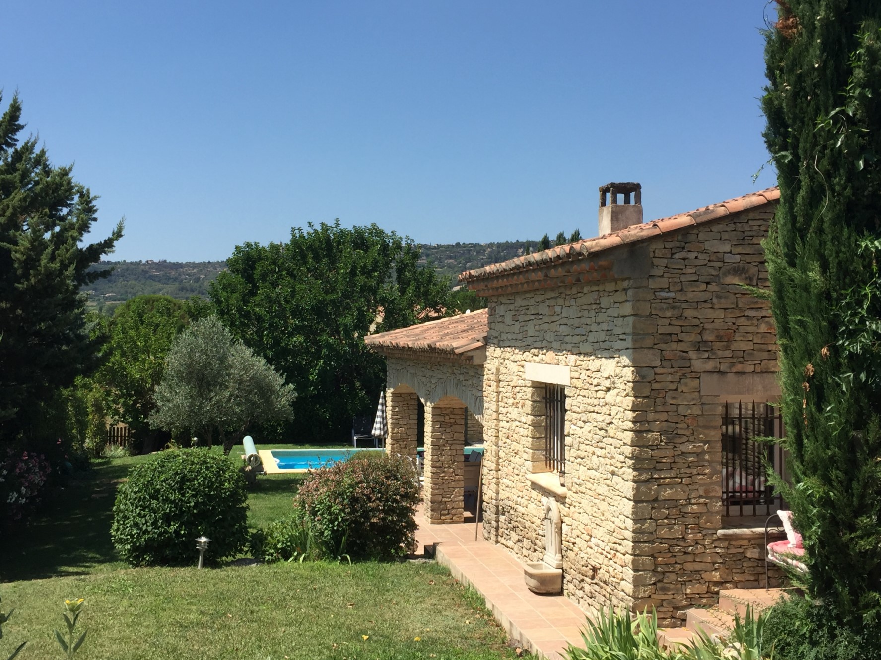 Maison de hameau dans le Luberon   à vendre