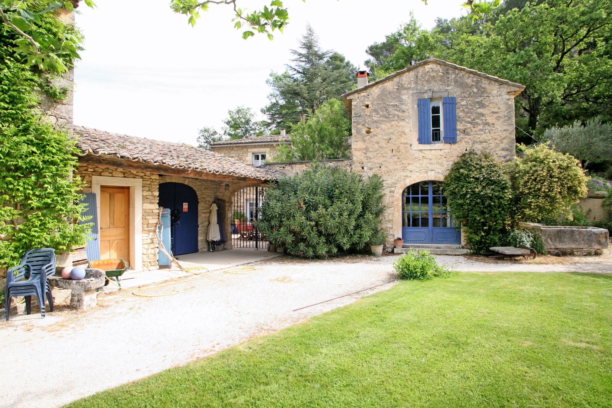Mas Provençal avec annexe à vendre en Luberon