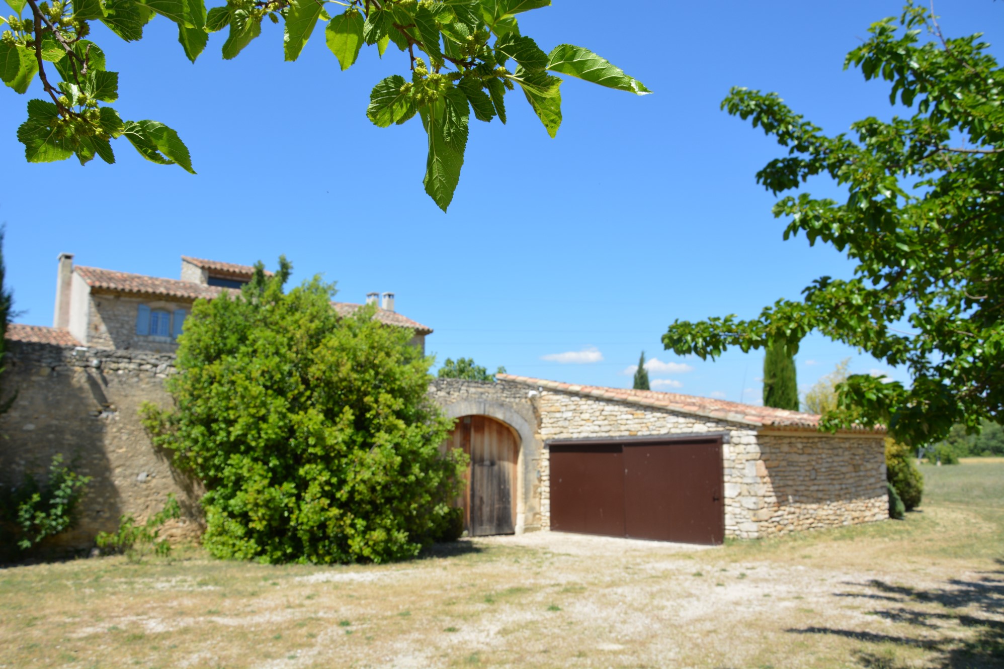 A proximité des plus beaux villages du Luberon, authentique mas provençal   