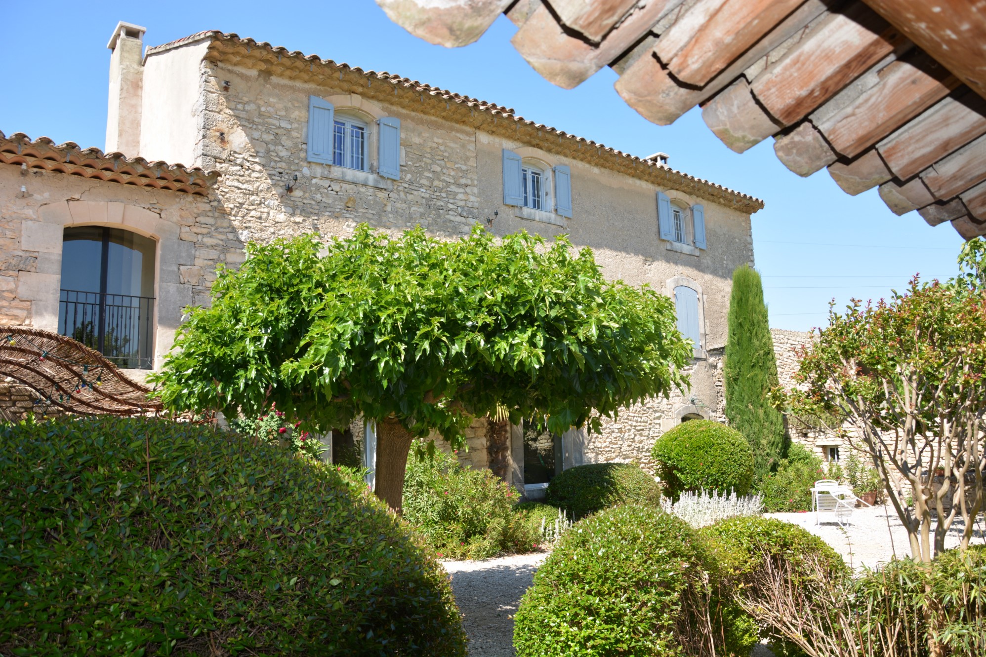 A proximité des plus beaux villages du Luberon, authentique mas provençal   