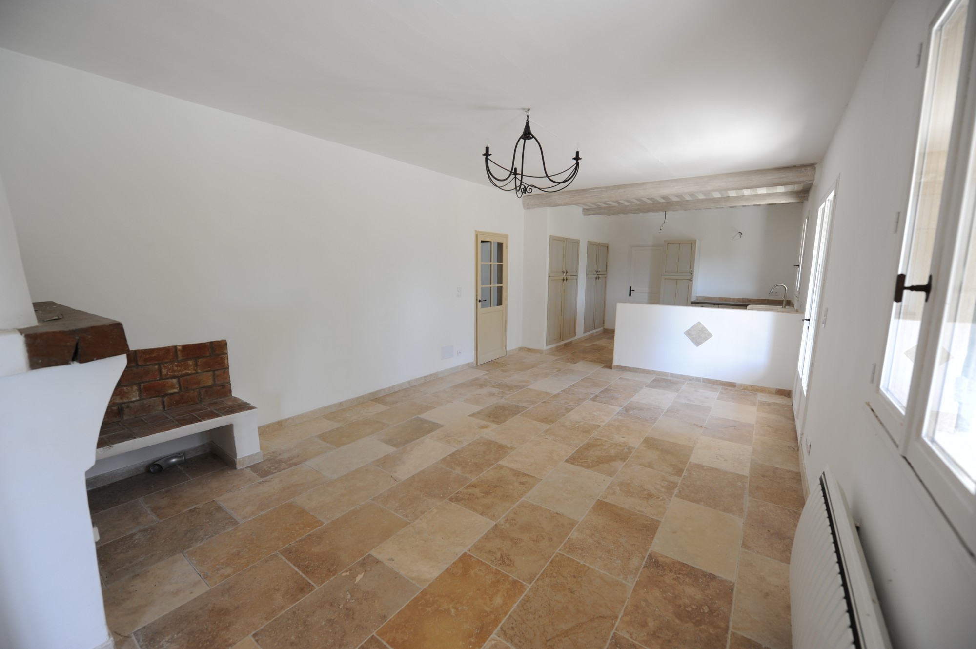 A vendre en Luberon, villa avec piscine et vue    