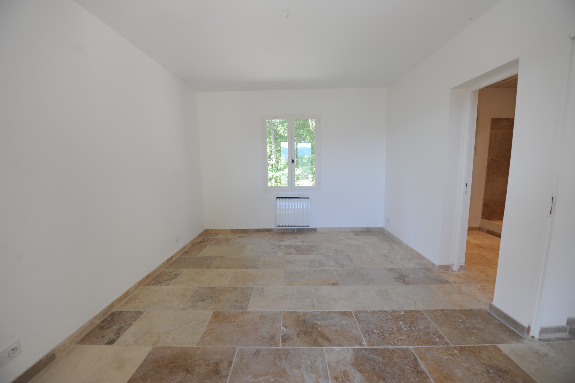 A vendre en Luberon, villa avec piscine et vue    