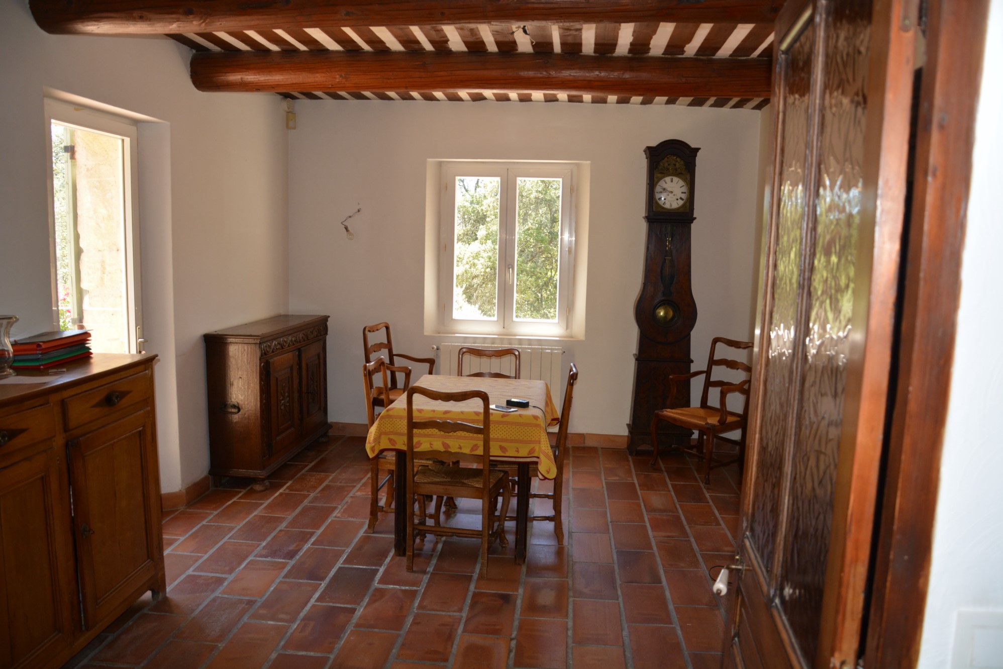 Secteur Gordes, maison en pierres à vendre dans un bel environnement   