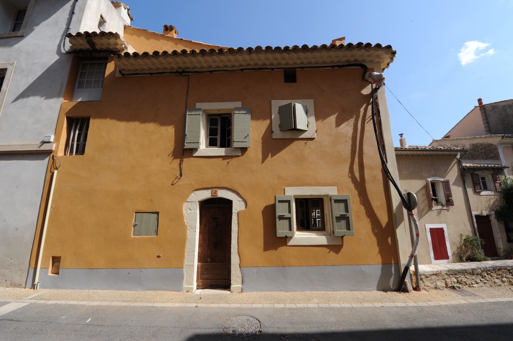 Village house for sale in the Luberon