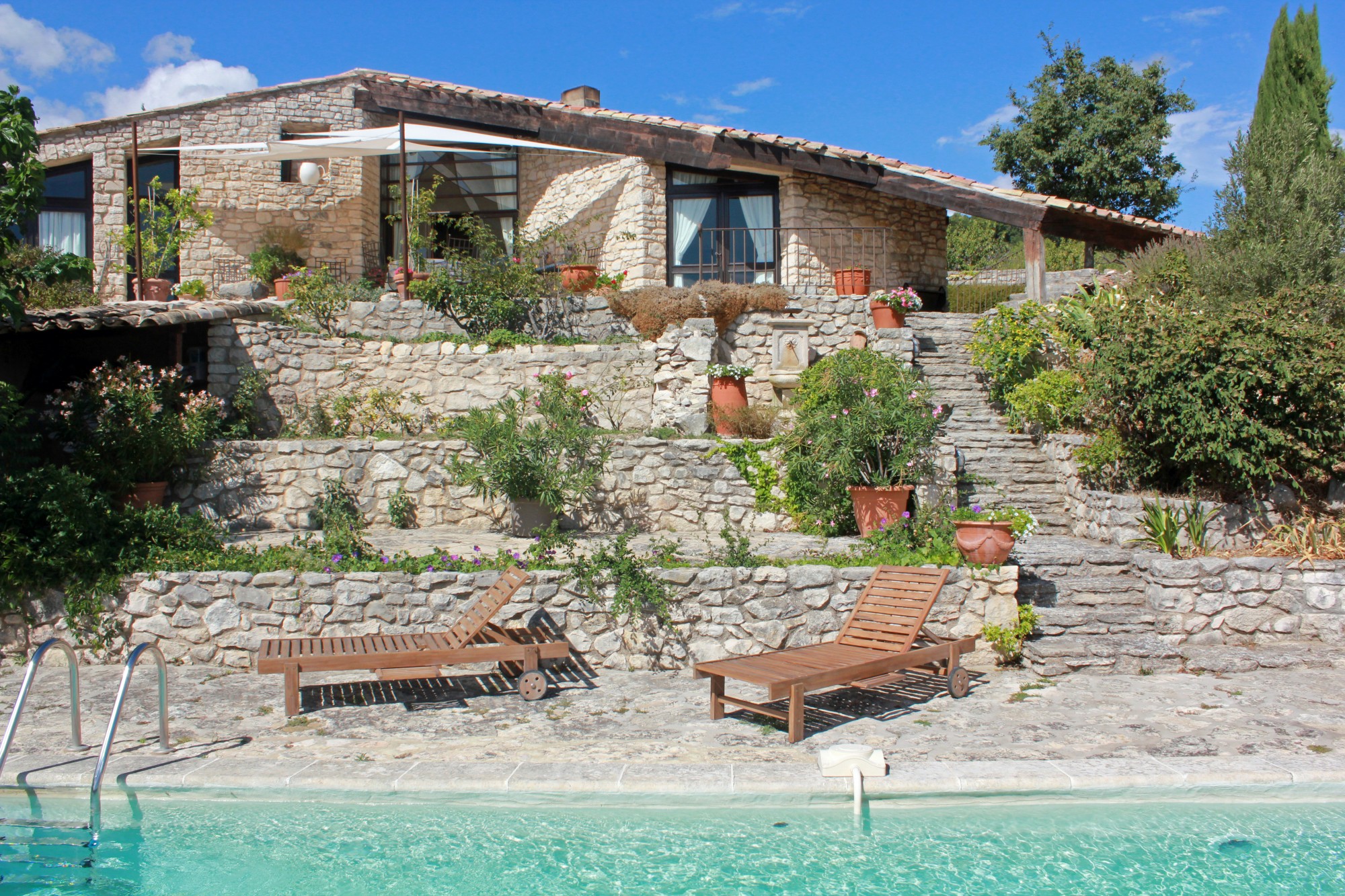 Maison contemporaine à vendre en Luberon par ROSIER