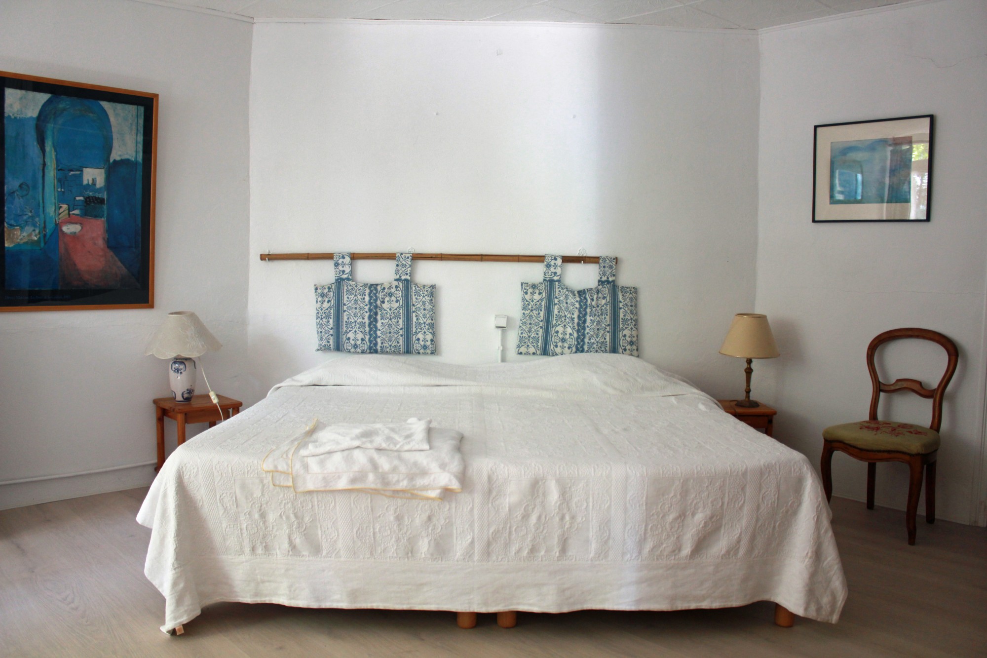 Maison contemporaine à vendre à Gordes avec vues remarquables   
