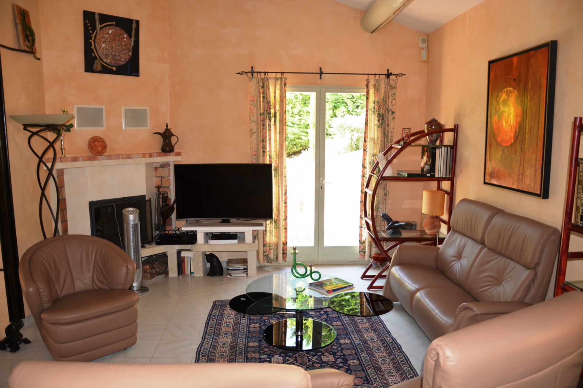 Villa à vendre dans le Luberon avec vues panoramiques   