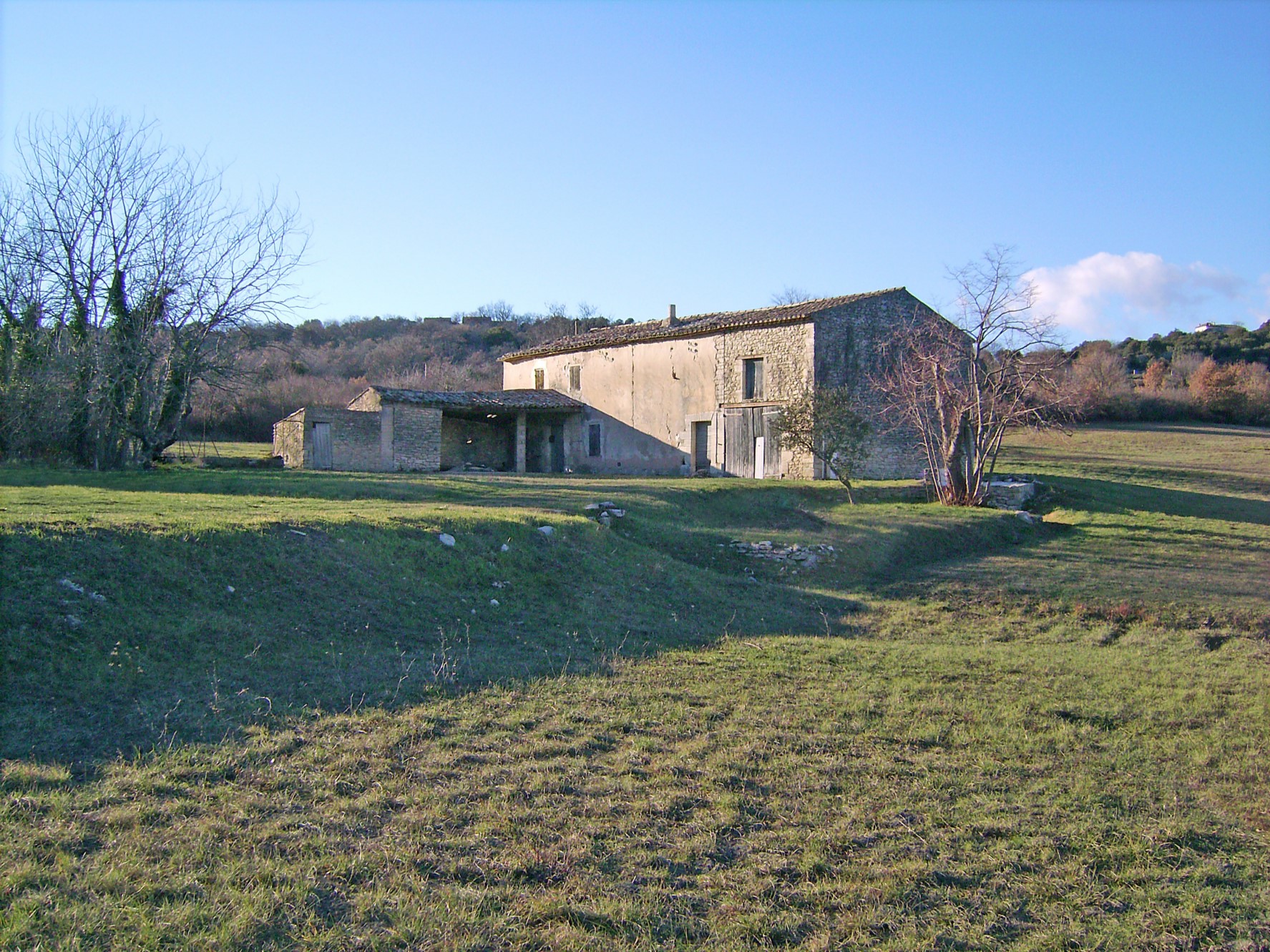 Mas à restaurer à vendre proche de Gordes en Luberon   