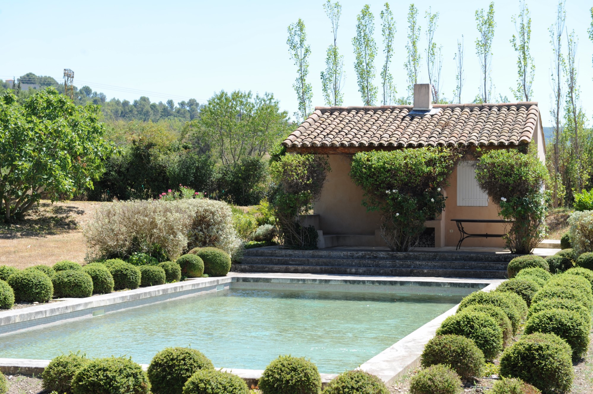 Belle propriété avec maison d’amis et piscine à vendre dans le Luberon