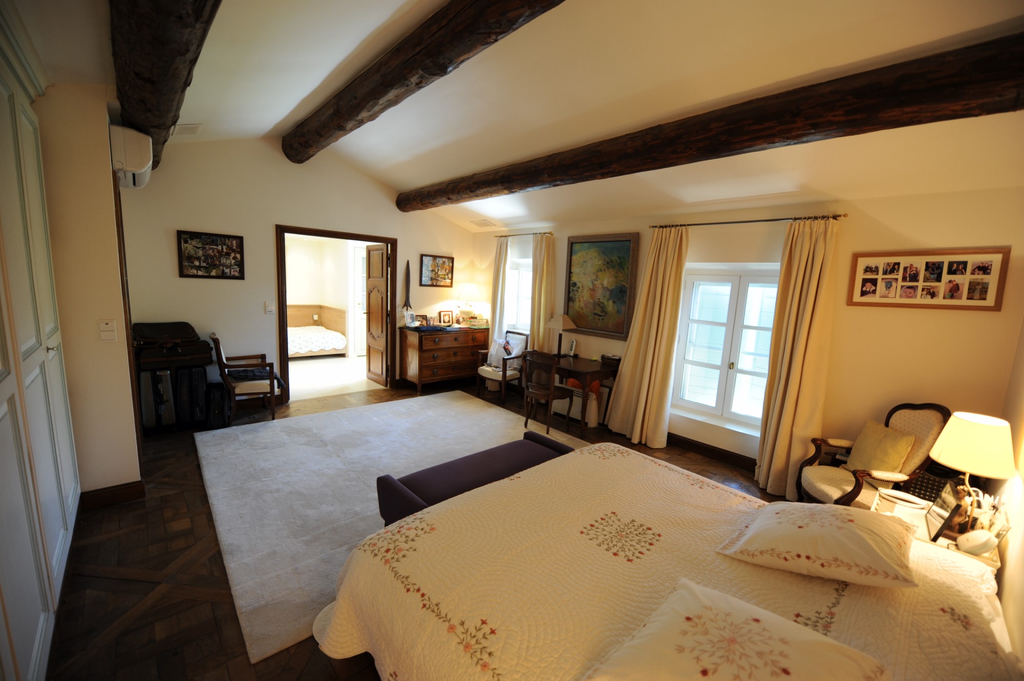 A vendre, superbe mas et dépendances face au Luberon   