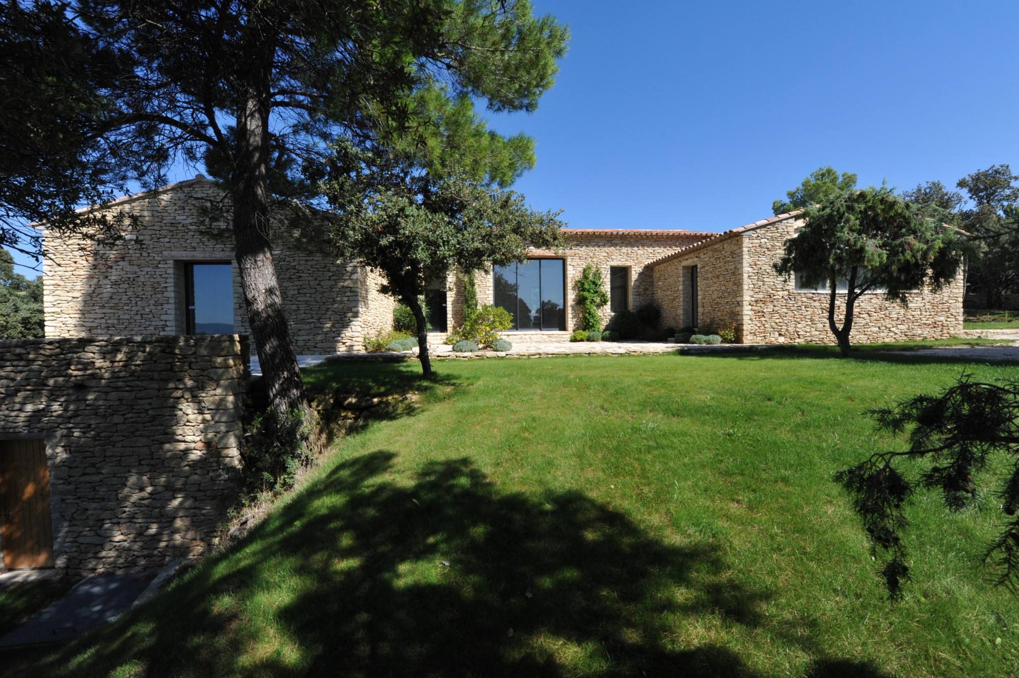 Maison contemporaine à vendre à Gordes