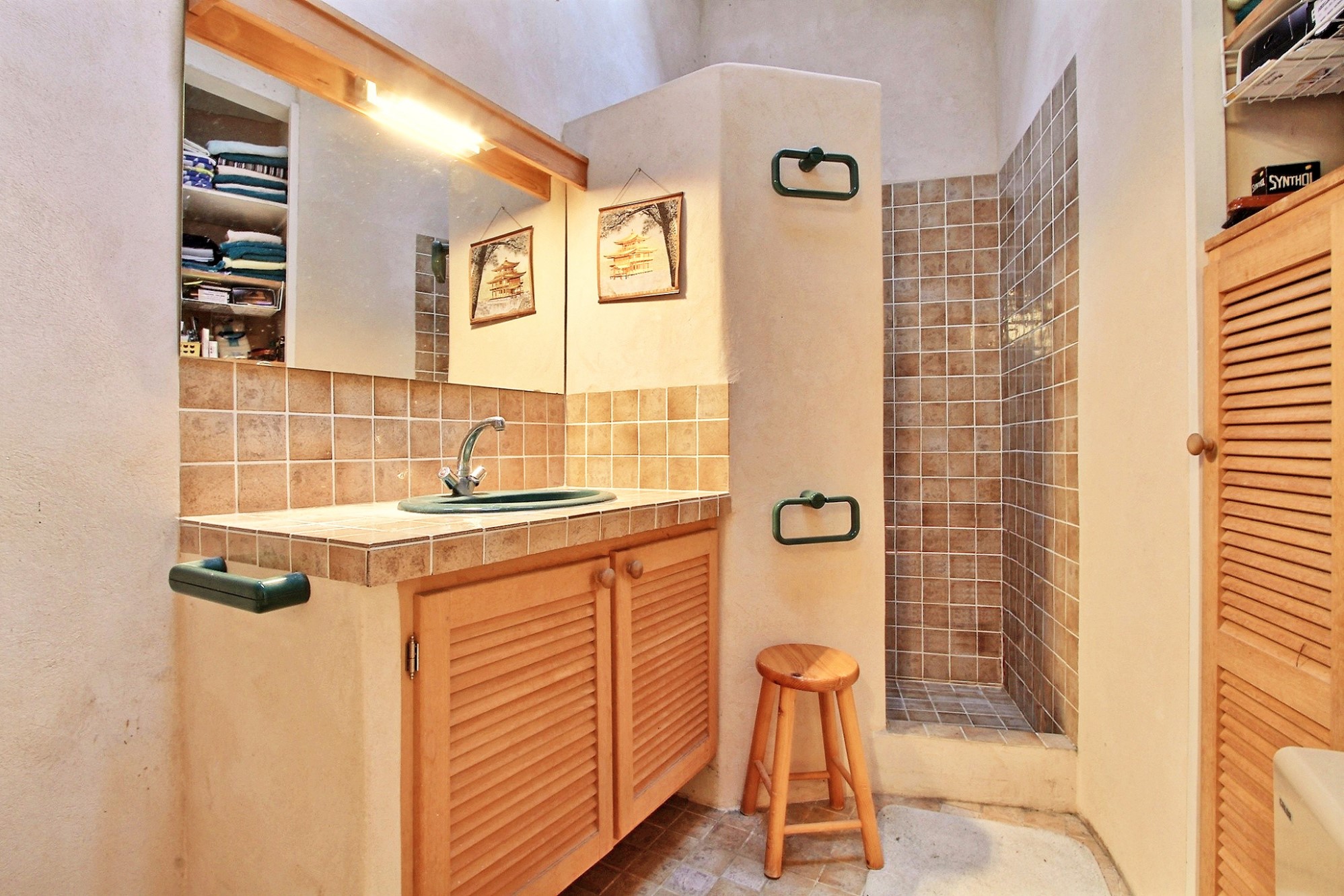 maison de hameau en pierres avec 500m² de jardin  au coeur du Luberon
