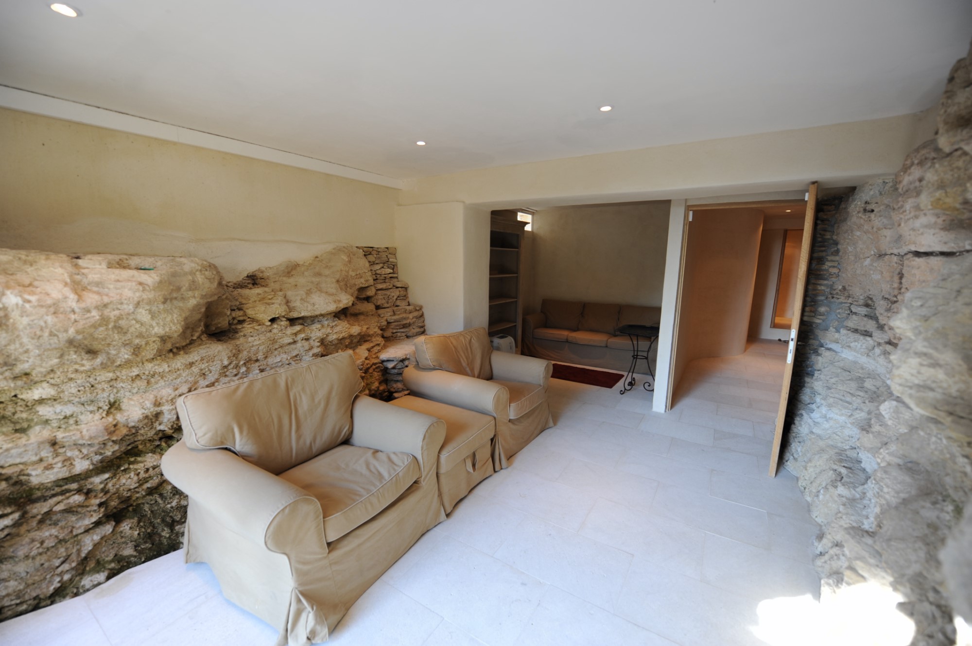 Luberon, en vente, propriété exceptionnelle, sur un hectare avec piscine/bassin et vue   