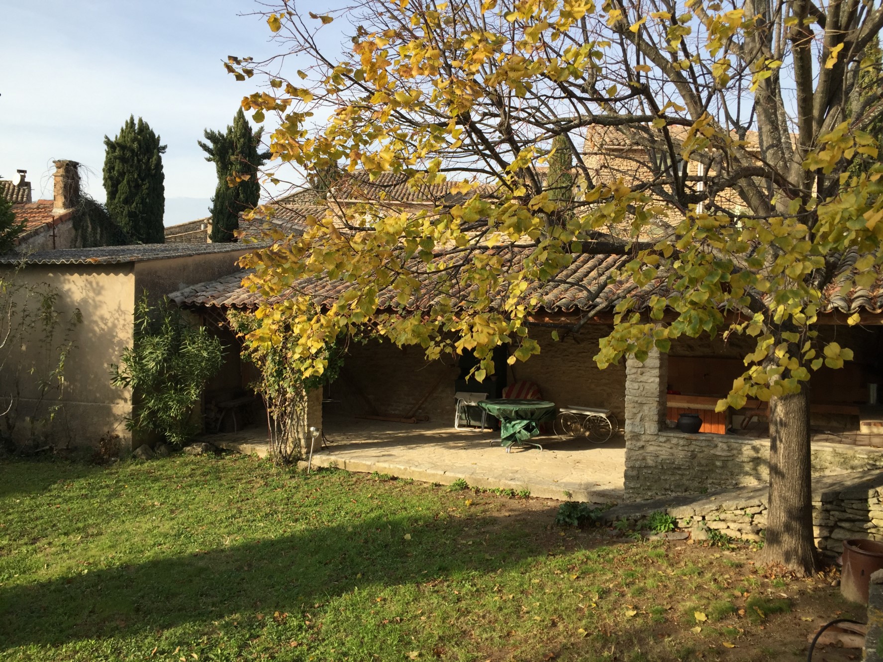 Maison de village avec jardin en Luberon
