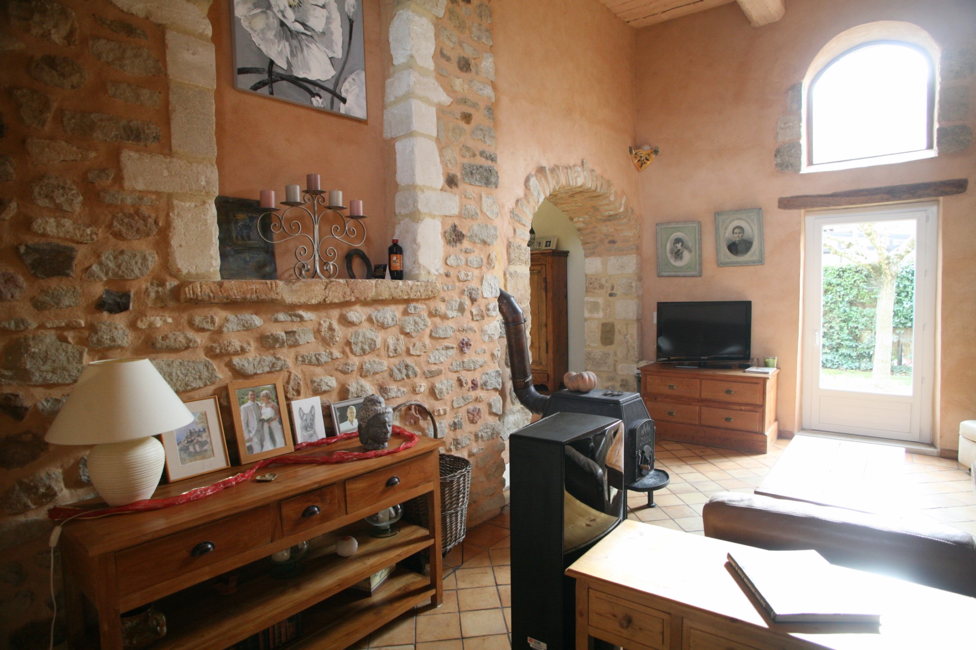 Maisons de hameau au pied du Luberon   
