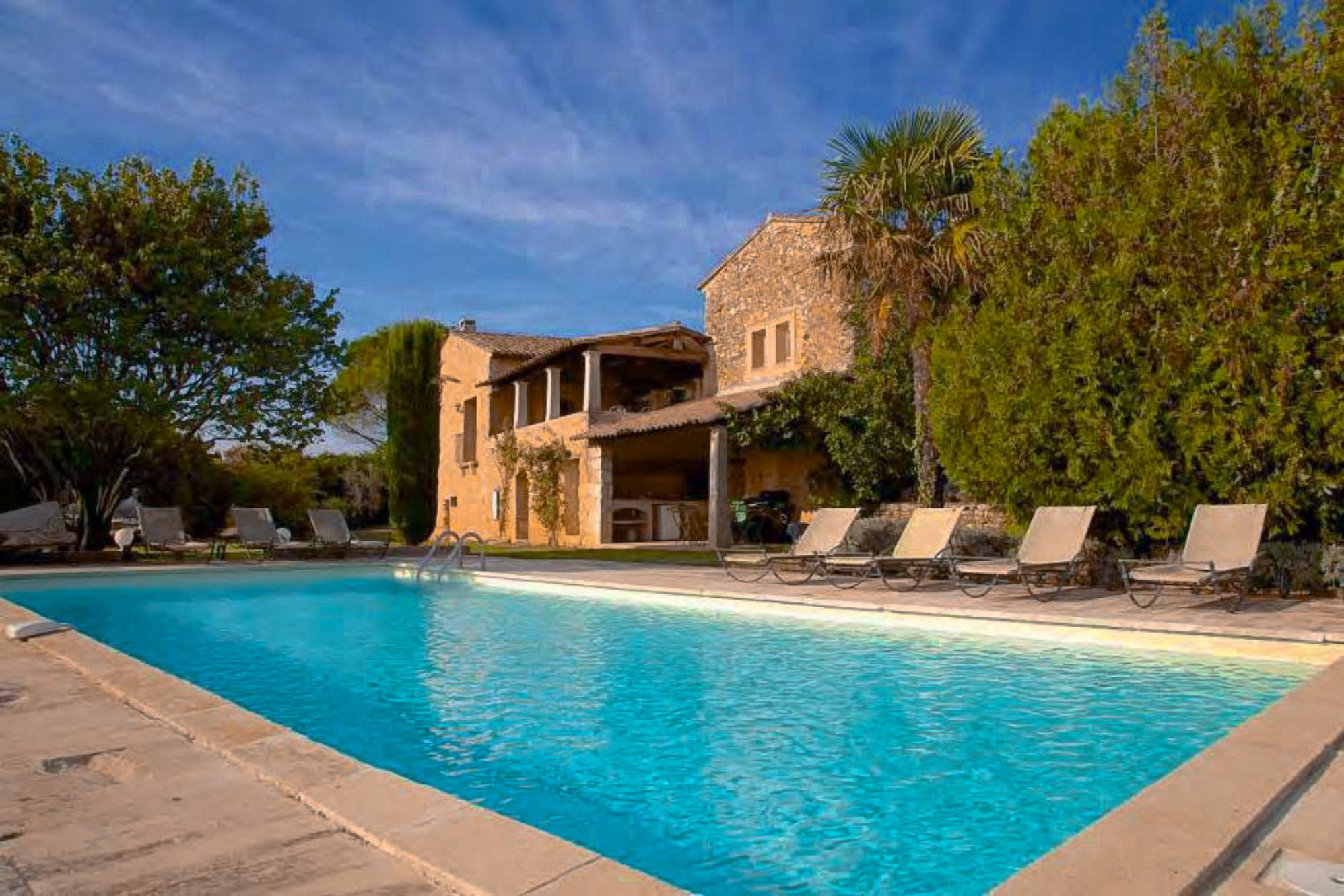 Maison avec piscine à vendre au cœur du Luberon