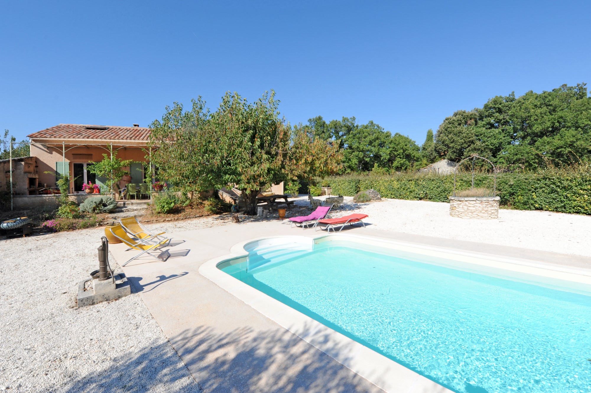Villa provençale de plain pied avec piscine à vendre en Luberon