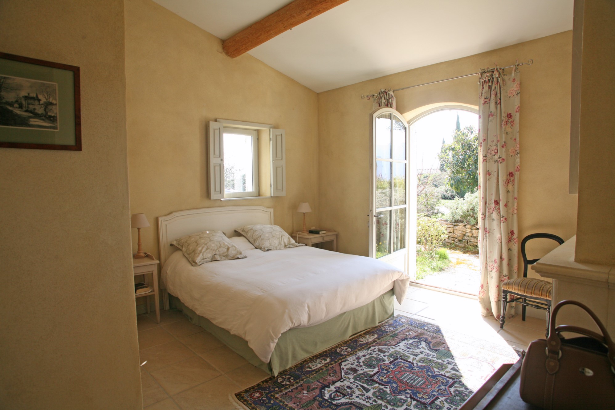 A vendre au coeur du Luberon, maison traditionnelle avec piscine et jolies vues    