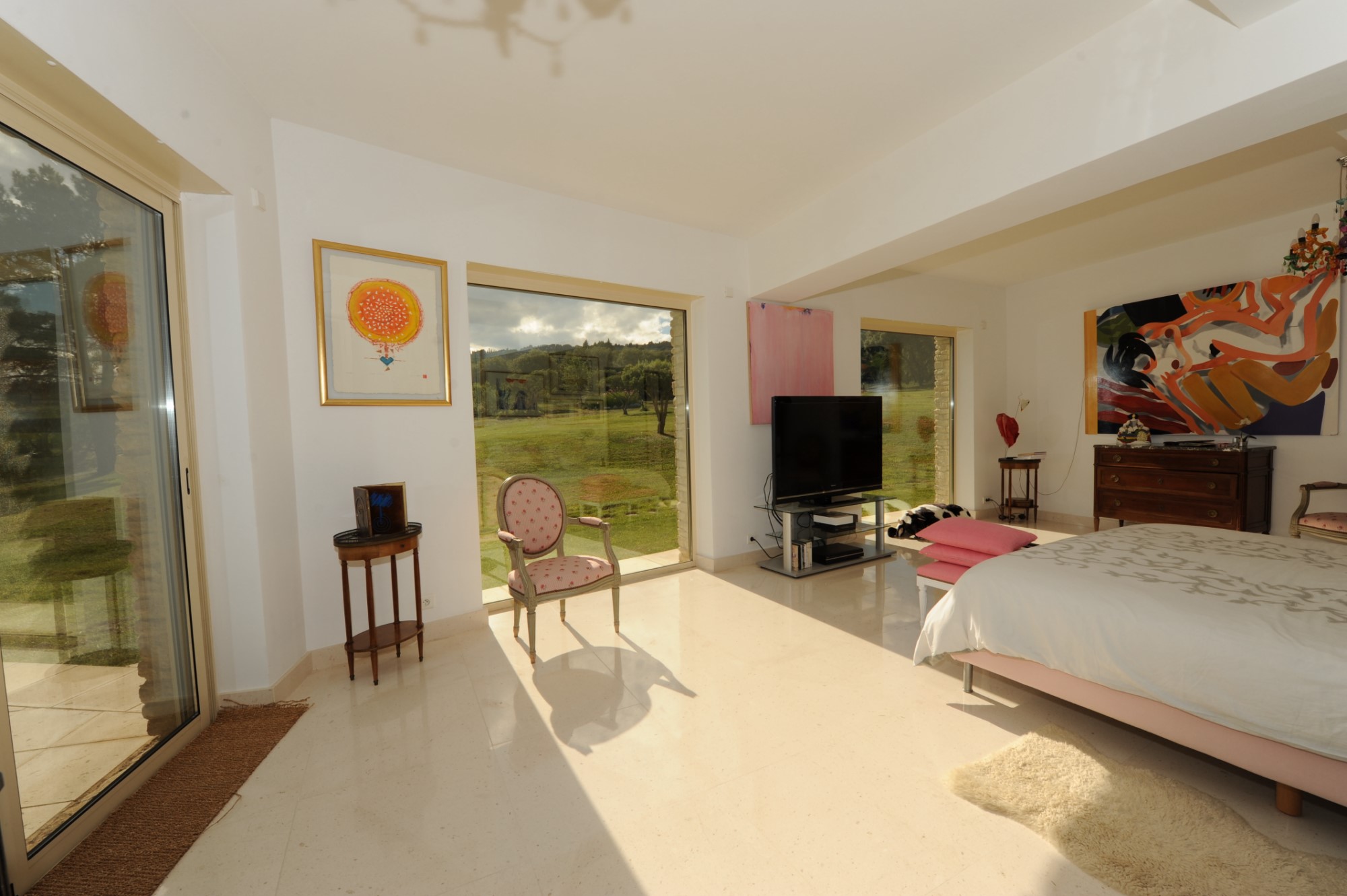 A vendre, au coeur du Luberon, maison contemporaine à 2 pas du village   
