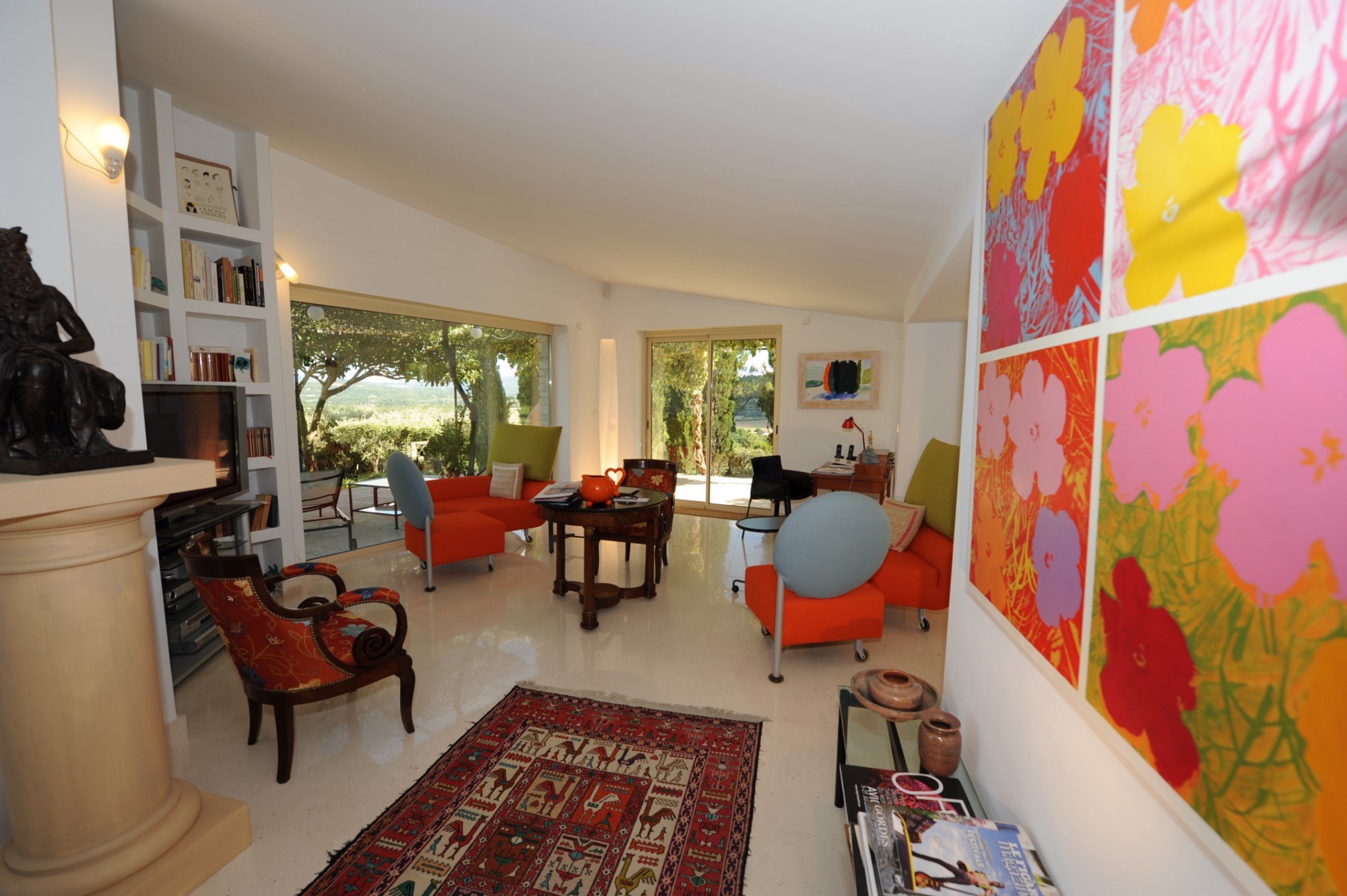 A vendre, au coeur du Luberon, maison contemporaine à 2 pas du village   