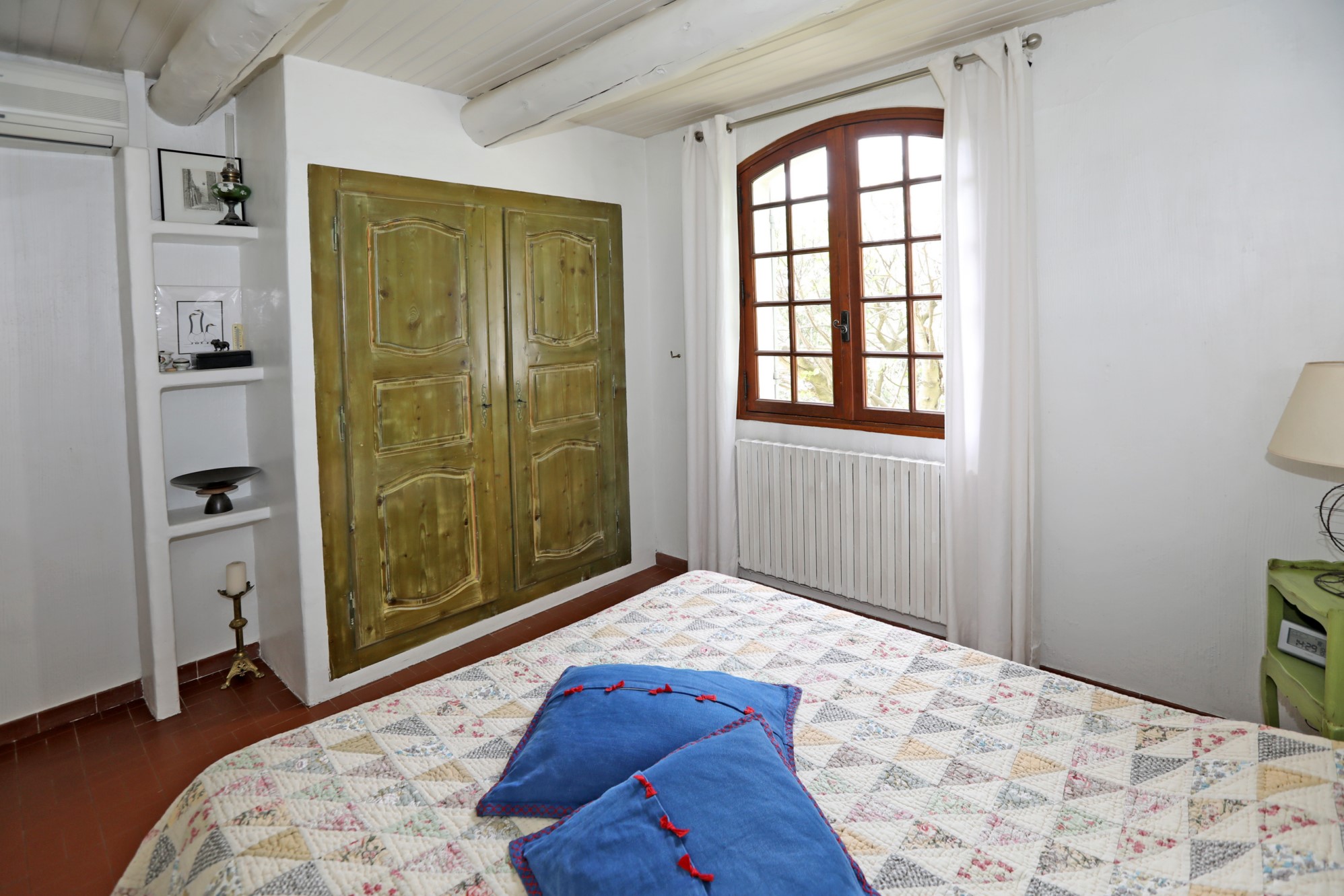 Proche de Gordes, charmante maison avec vues   
