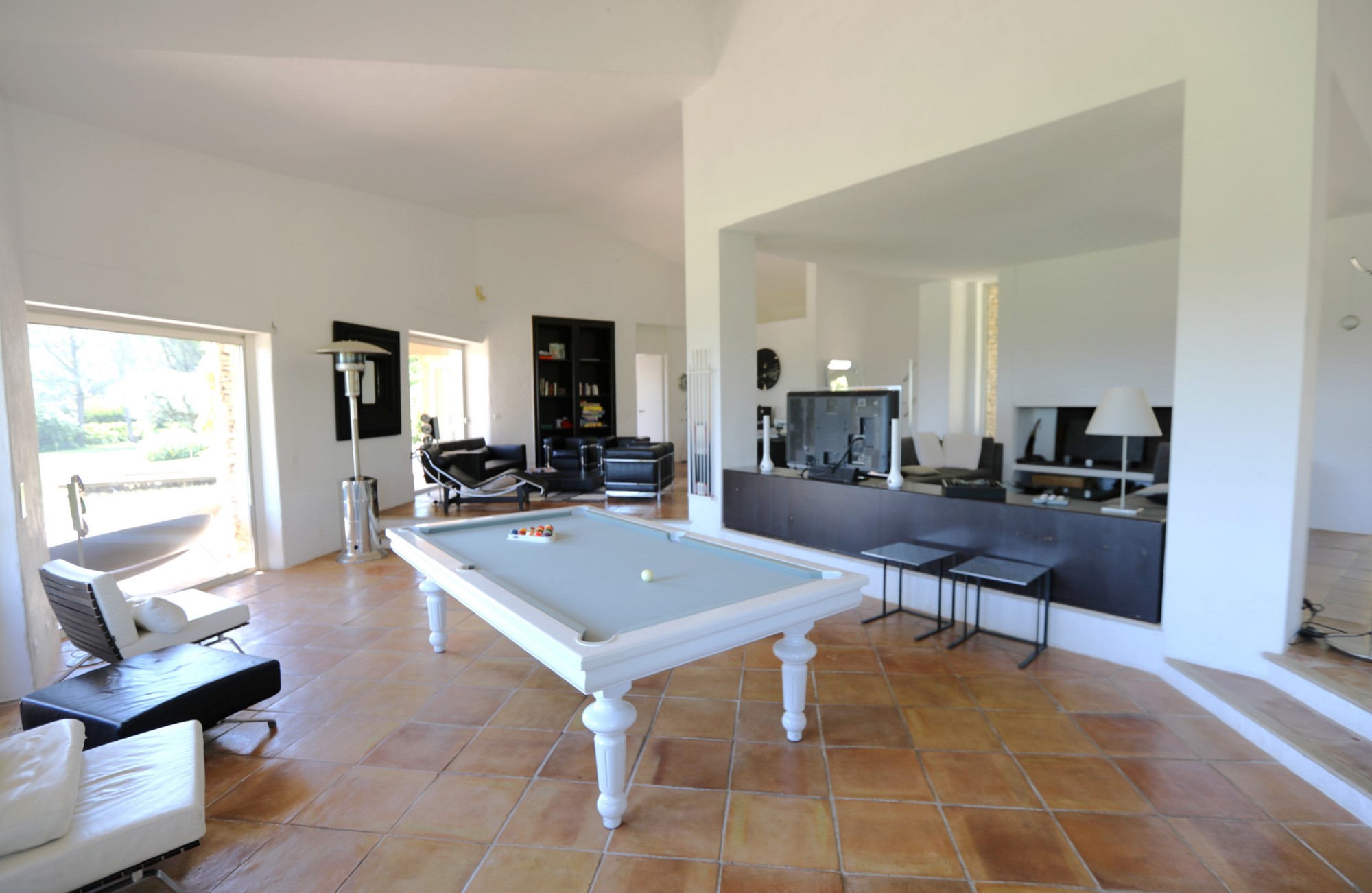 Superbe propriété de trois habitations, avec piscine, à vendre face au Luberon   
