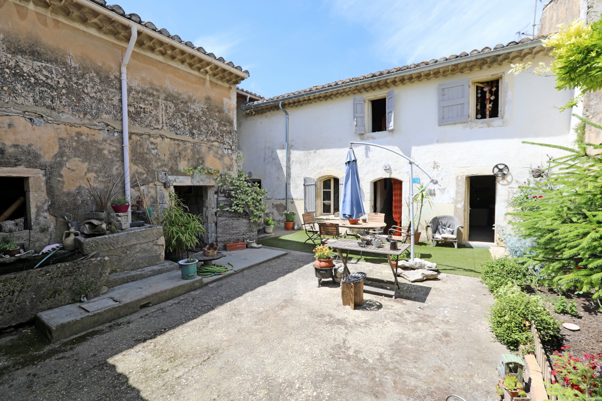 Maison avec cour en Luberon