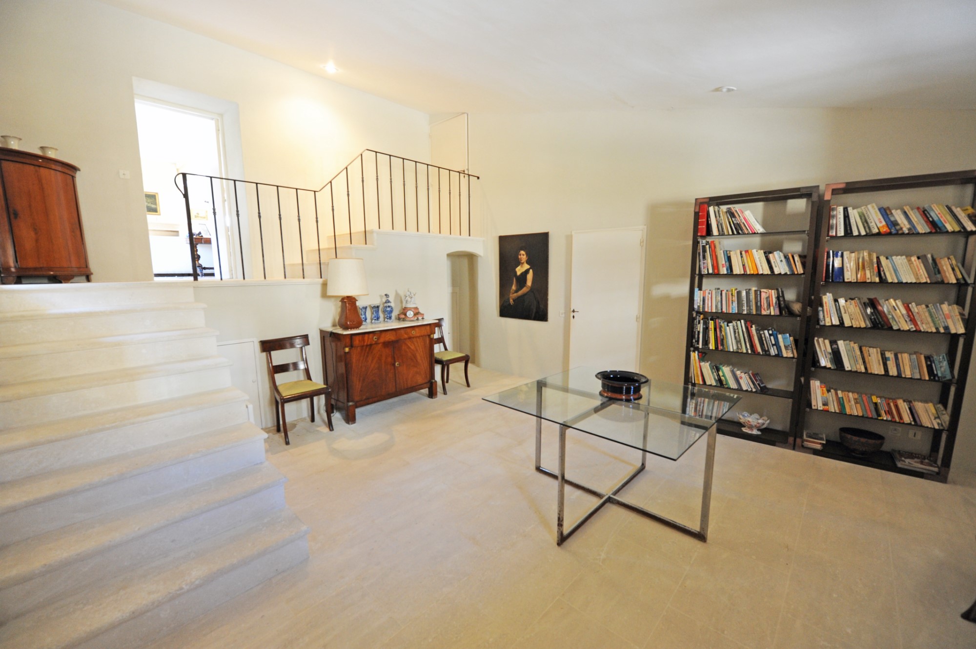 A vendre à Gordes, maison de charme avec piscine et vues   
