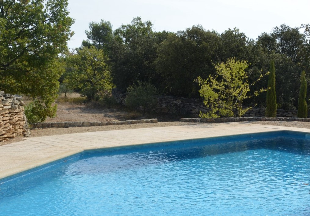 Bergerie rénovée avec piscine à vendre à Gordes