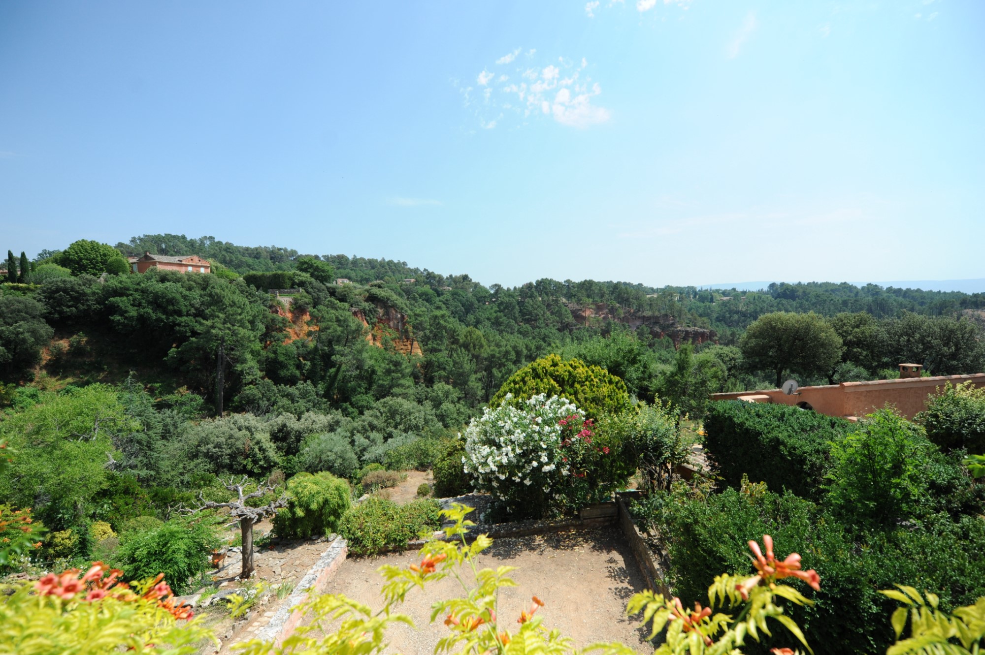 Maison de village avec vue en Luberon