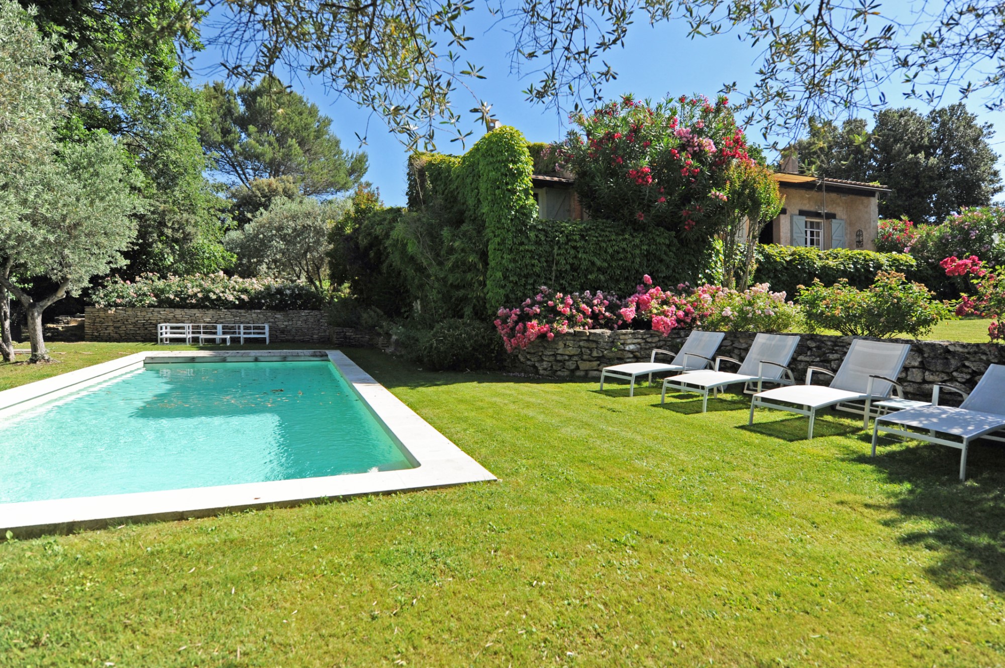 Propriété avec piscine en Luberon
