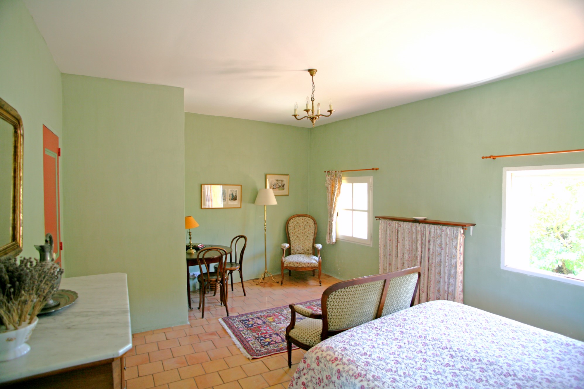 A vendre, Luberon, superbe bastide avec piscine sur presque 7 hectares de terrain   