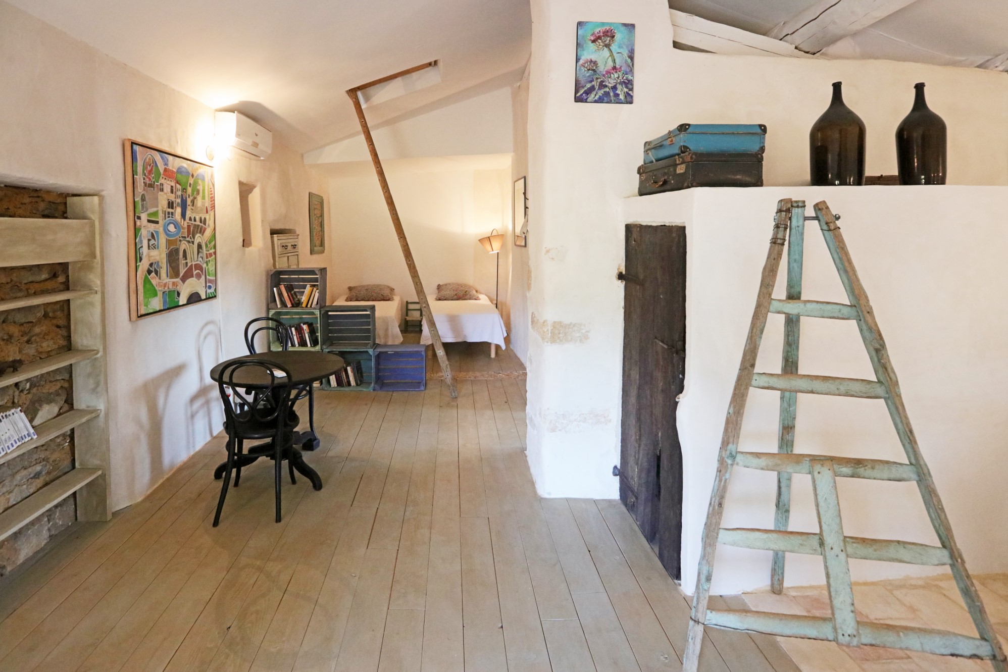 A vendre au cœur du Luberon, ancien mas restauré en belle campagne   
