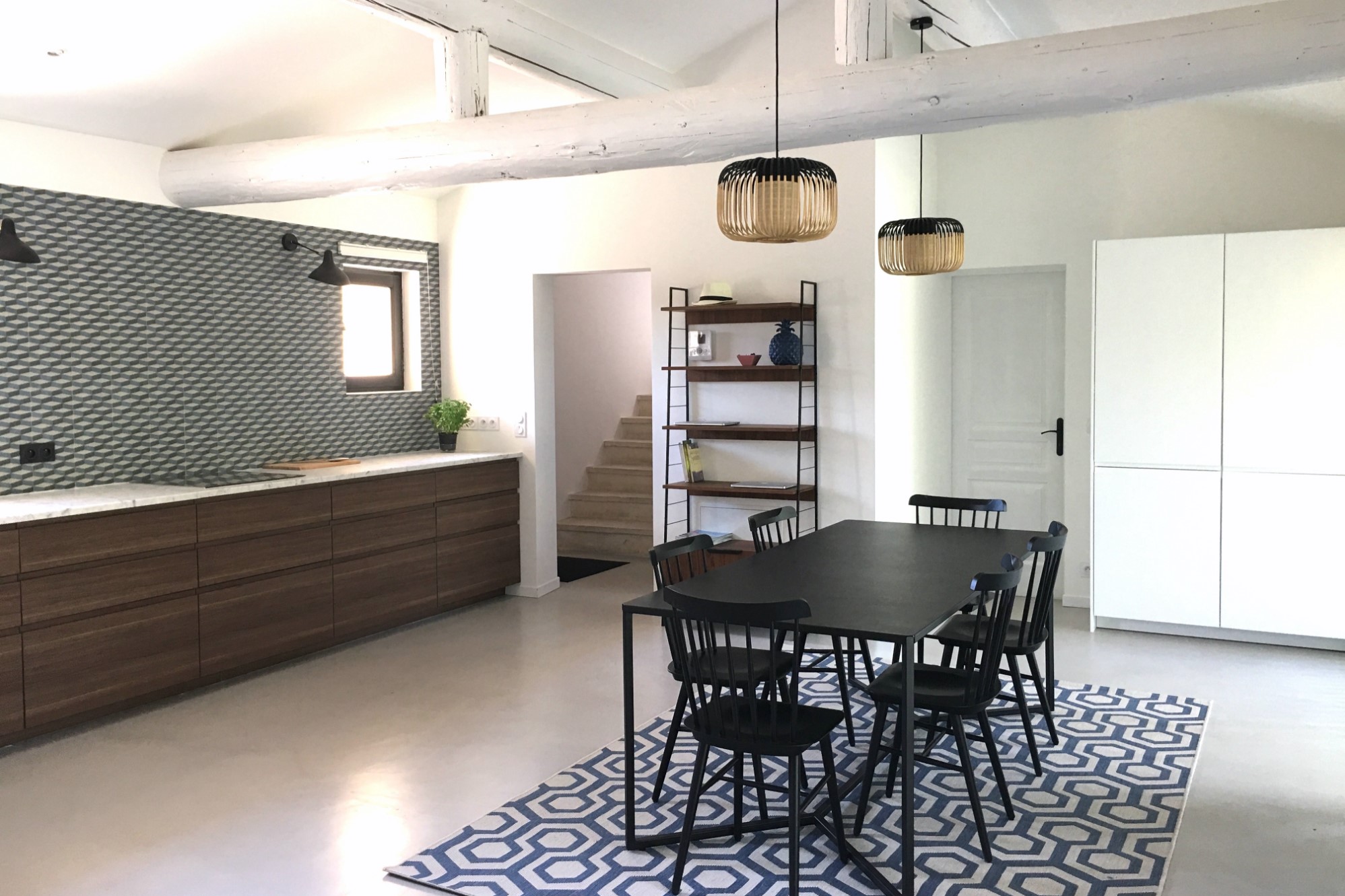Propriété à vendre à Gordes avec 7 chambres et piscine   