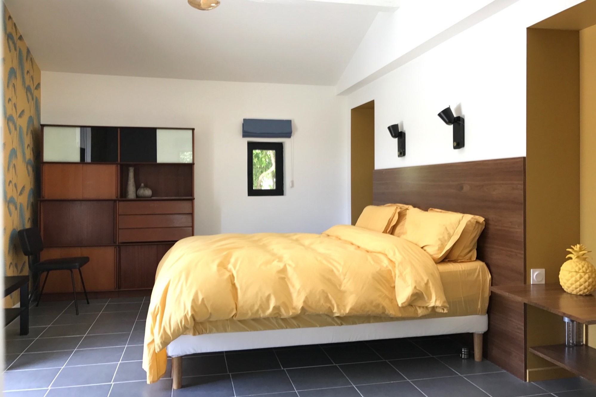 Propriété à vendre à Gordes avec 7 chambres et piscine   