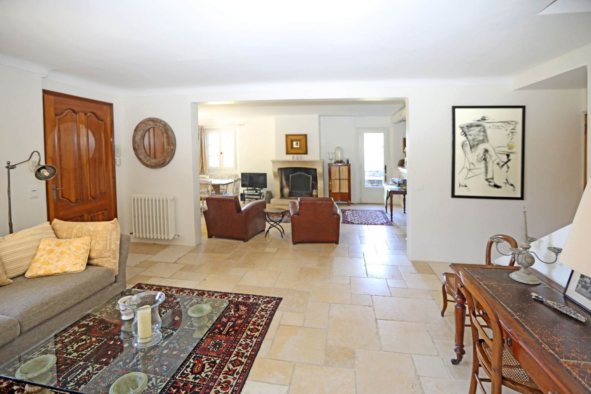 Le salon de la maison à vendre à Gordes