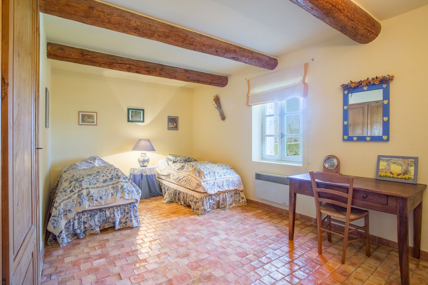 Gordes, maison de hameau avec piscine   