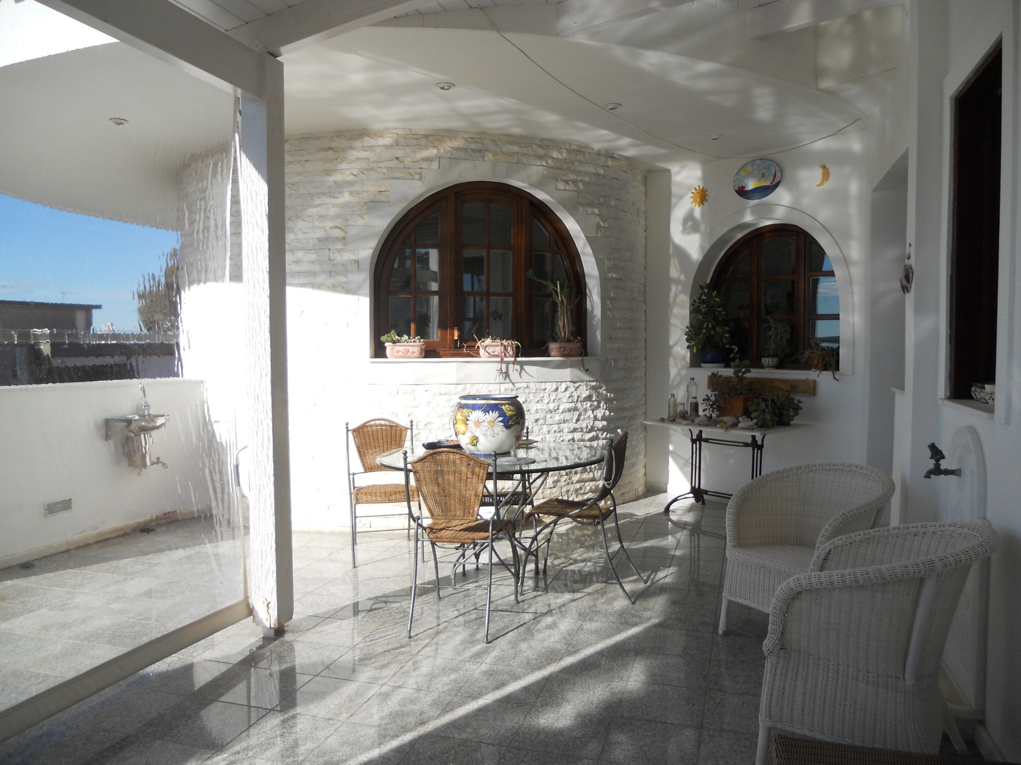 Grèce, superbe maison dans la ville côtière de Glyfada, au sud d'Athènes  